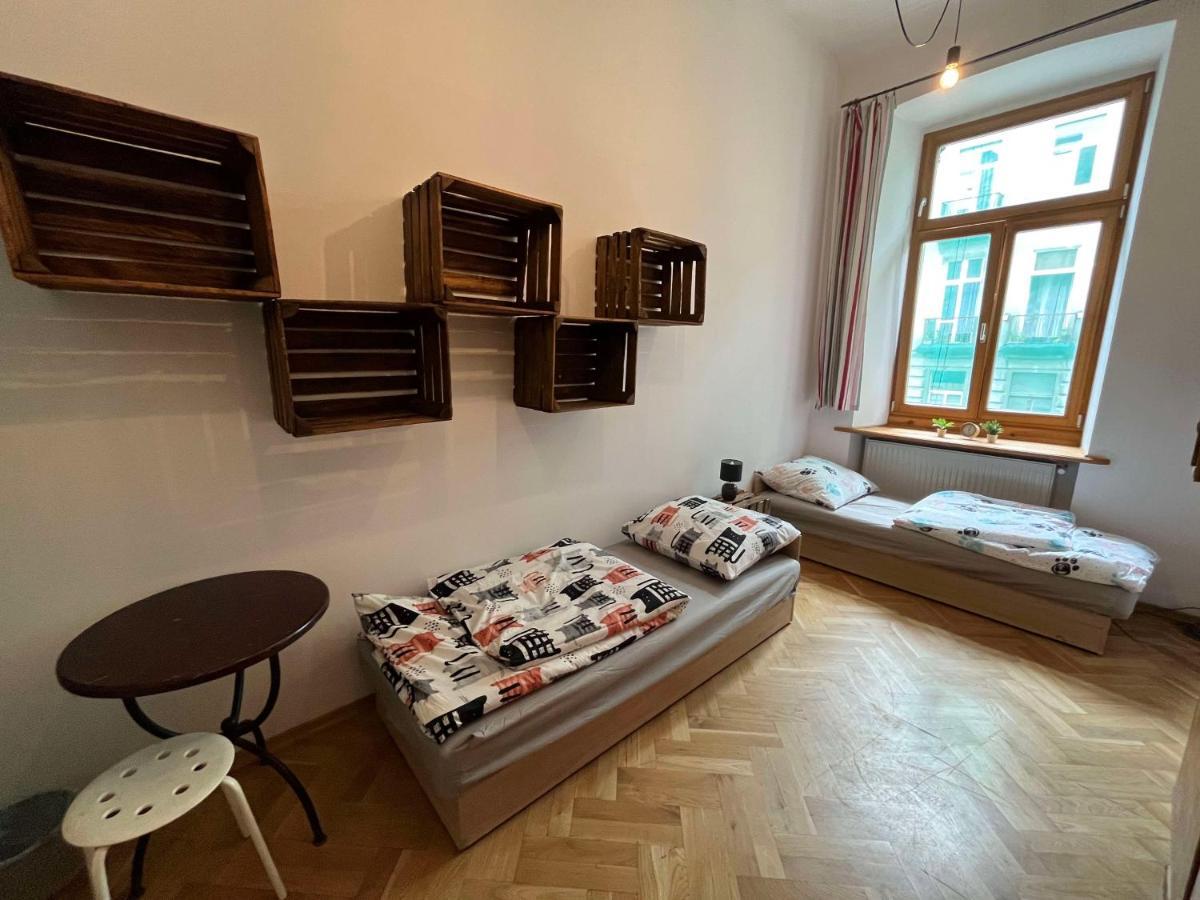 H. Kloss Apartment